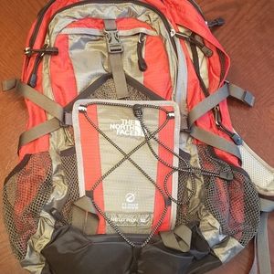 The Northface Neutron 32 Backpack